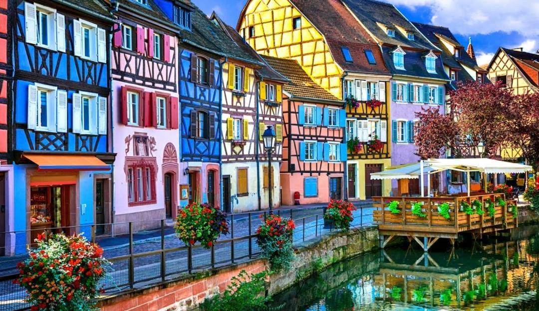 Luminous Apartment In Kehl Near Strasbourg, Conveniently Located Next To A Tram Stop With Direct Access To Strasbourg City Centre Esterno foto