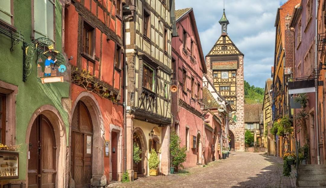 Luminous Apartment In Kehl Near Strasbourg, Conveniently Located Next To A Tram Stop With Direct Access To Strasbourg City Centre Esterno foto