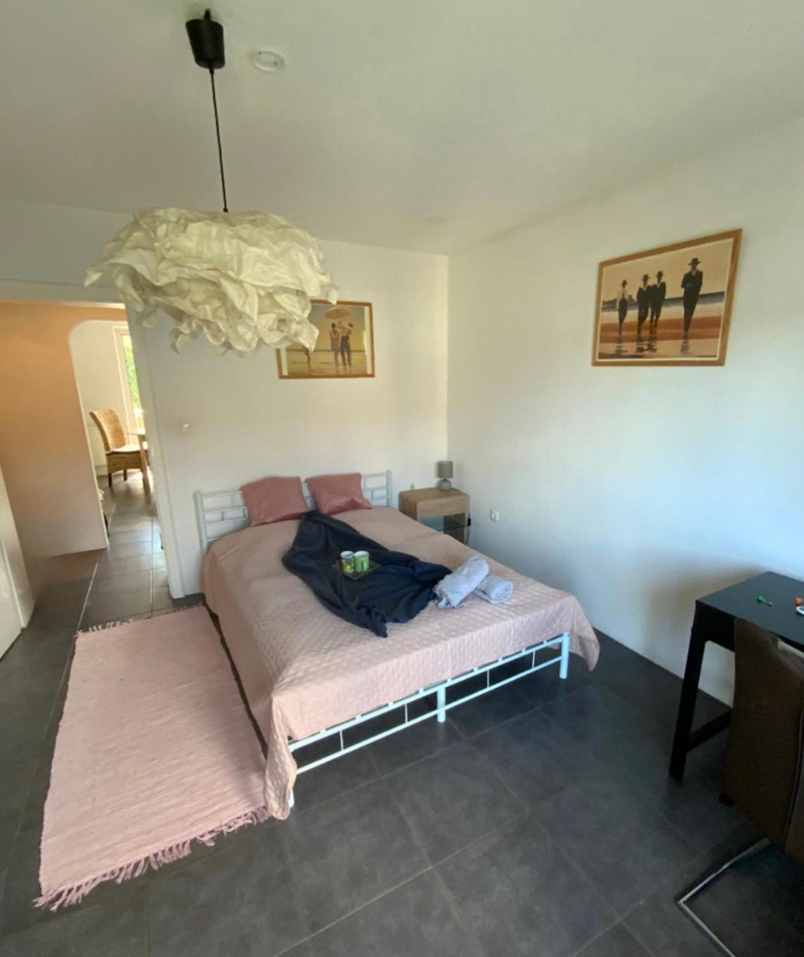 Luminous Apartment In Kehl Near Strasbourg, Conveniently Located Next To A Tram Stop With Direct Access To Strasbourg City Centre Esterno foto