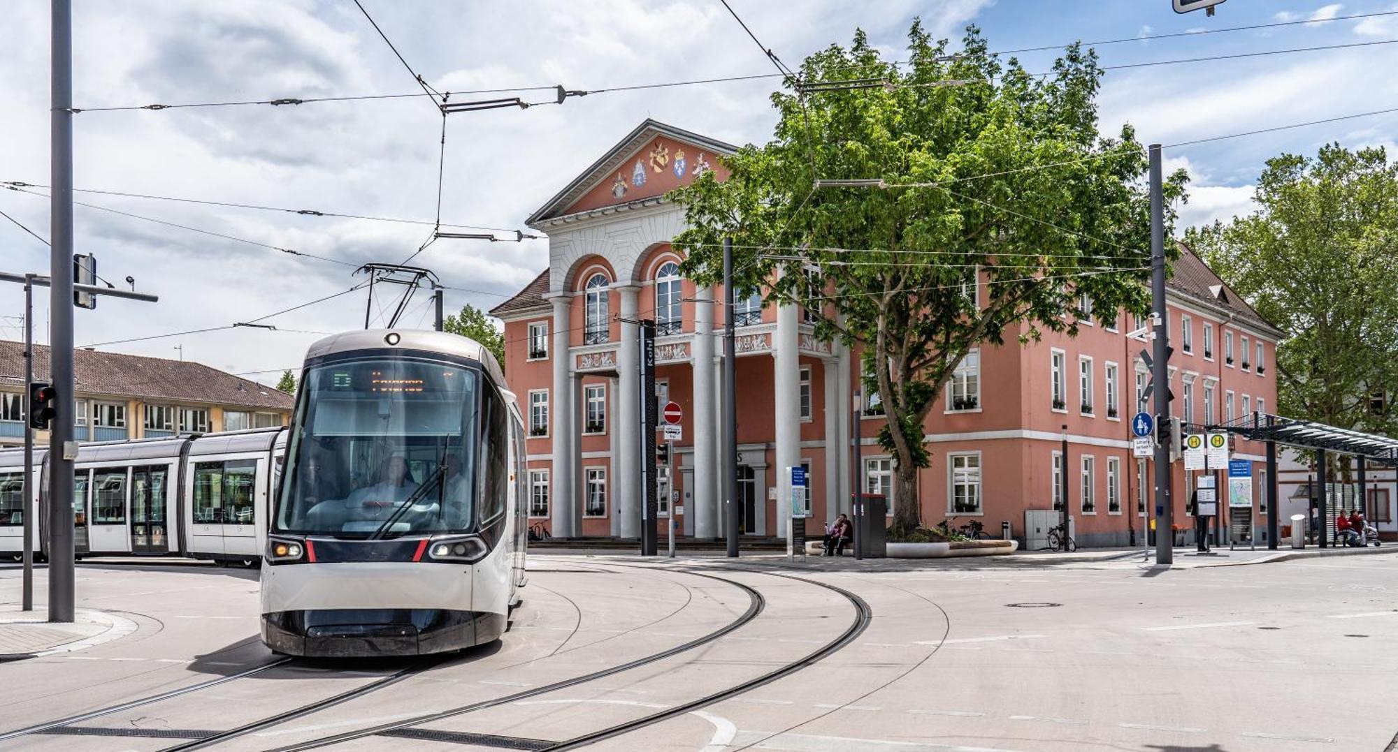 Luminous Apartment In Kehl Near Strasbourg, Conveniently Located Next To A Tram Stop With Direct Access To Strasbourg City Centre Esterno foto